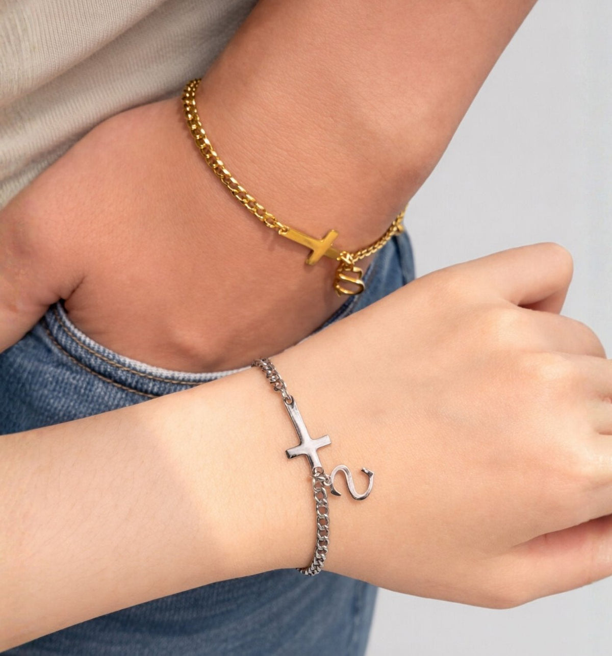 Armband mit Kreuz & Initiale